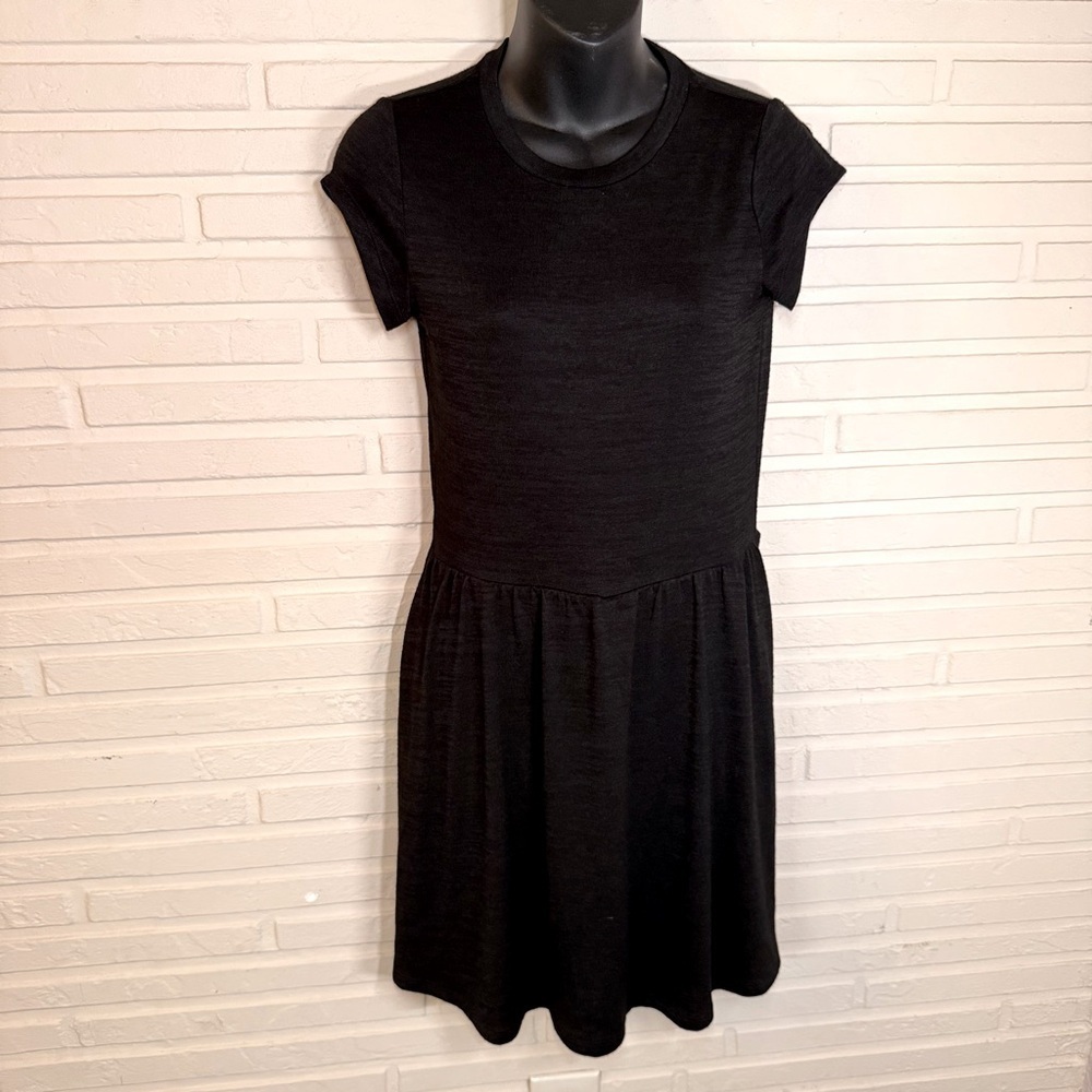 Wilfred Free Aritizia Black Stretch Flowy Skater Mini Dress, Women’s Size Medium